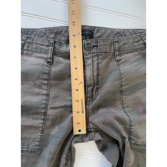 Sanctuary Camo Straight Leg Pants Pockets Green Army Size Womens 28 - Picture 6 of 10